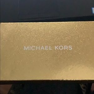 Michael Kors Rose Gold Glitter Wristlet Wallet